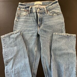 Abercrombie & Fitch 90s Straight Low Rise Jeans